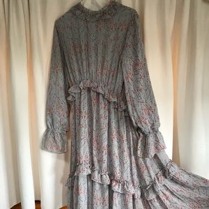 Fully lined Junees Midi Dress Size M! Beautiful, worn twice. Perfect condition.